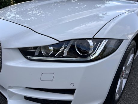 Jaguar XE 2.0i Portfolio Auto AWD Euro 6 (s/s) 4dr 82
