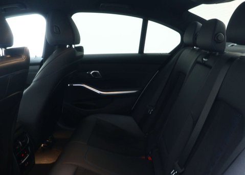 BMW 3 Series 2.0 320i M Sport Saloon 4dr Petrol Auto Euro 6 (s/s) (184 ps) 49