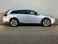 Vauxhall Insignia Country Tourer NAV BI-TURBO 4