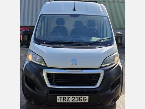 Peugeot Boxer 2.2 BlueHDi 435 Professional Panel Van 5dr Diesel Manual L4 H2 Euro 6 (s/s) 19