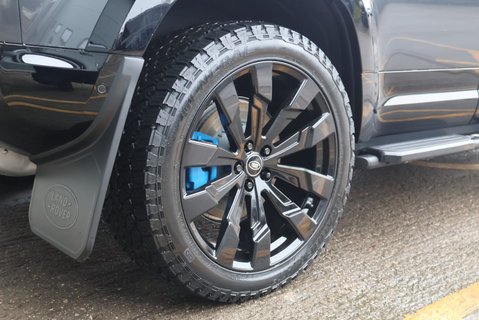 Land Rover Defender 110 2026  MODEL 350 HARD TOP X-DYNAMIC HSE WORLD TOUR  STYLED BY SEEKER  12