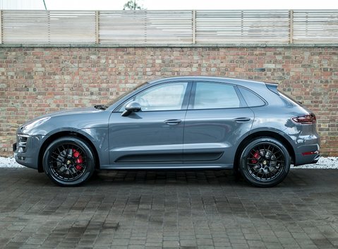 Porsche Macan GTS 3