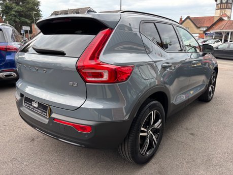 Volvo XC40 2.0 B3 MHEV Plus Dark SUV 5dr Petrol Hybrid DCT Auto Euro 6 (s/s) (163 ps) 16