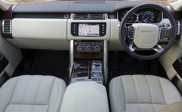 Land Rover Range Rover 4.4 SDV8 Autobiography 16