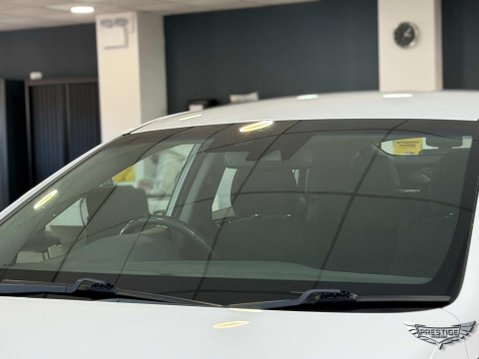 Hyundai IONIQ 1.6 h-GDi Premium DCT Euro 6 (s/s) 5dr 20