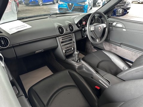 Porsche Boxster 2.7 987 2dr 12
