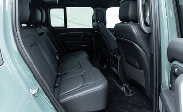 Land Rover Defender 110 TROPHY EDITION KESWICK 43