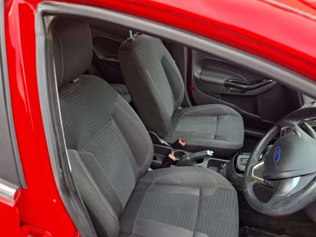 Ford Fiesta 1.0T EcoBoost Zetec Hatchback 5dr Petrol Powershift Euro 6 (100 ps) 23