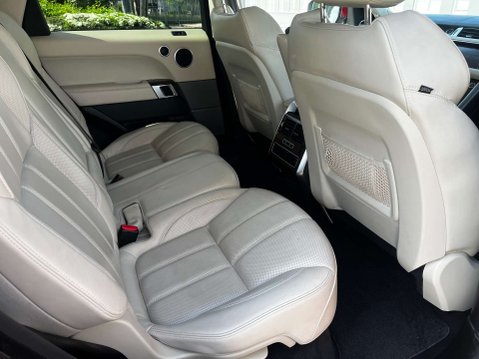 Land Rover Range Rover Sport 3.0 Range Rover Sport HSE SDV6 Auto 4WD 5dr 18