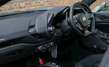 Ferrari 488 Spider 15