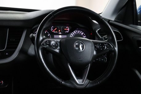 Vauxhall Grandland X SE PREMIUM 44