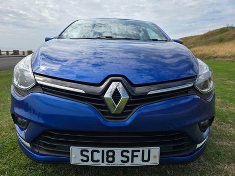 Renault Clio 0.9 TCe Iconic Euro 6 (s/s) 5dr 2