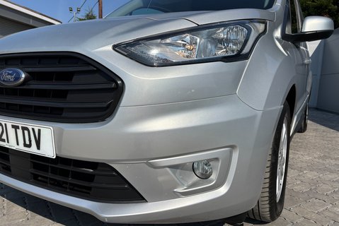Ford Transit Connect 240 L2 120 ps Limited Panel Van 19