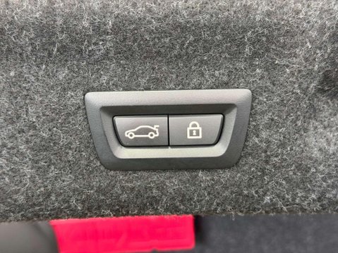 BMW M4 3.0 BiTurbo Competition Coupe 2dr Petrol Steptronic M xDrive Euro 6 (s/s) ( 40