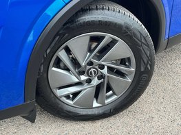 Nissan Qashqai 1.3 Qashqai Acenta Premium T MHEV CVT 5dr 3