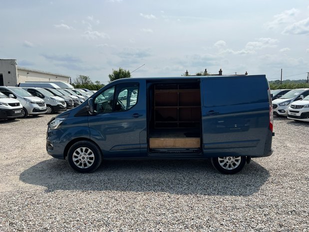 Ford Transit Custom SWB L1H1 (SOLD) Low Roof Limited 280 Air Con Alloys Sensors EURO 6 NO VAT 11