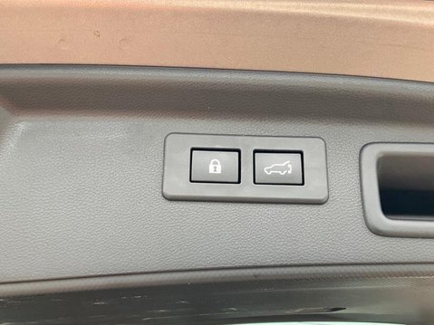 Subaru Forester 2.0 i e-Boxer XE Premium Lineartronic 4WD Euro 6 (s/s) 5dr 13