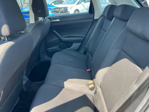 Volkswagen Polo 1.0 SE Euro 6 (s/s) 5dr 25