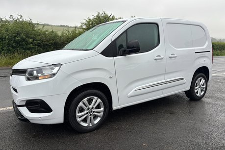 Toyota Proace City L1 Design 100 ps EAT8 Automatic Panel Van