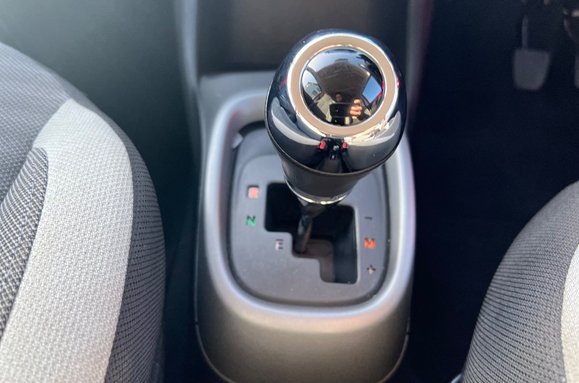 Toyota Aygo VVT-I X-TREND X-SHIFT 5 DOOR AUTO 32