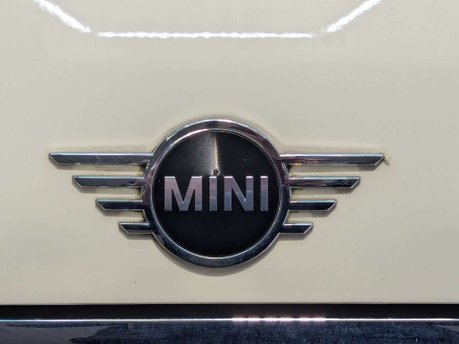 Mini Hatch 1.5 Cooper Classic 5dr 22