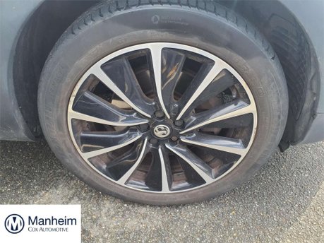 Vauxhall Grandland X 1.6 13.2kWh SRi Nav SUV 5dr Petrol Plug-in Hybrid Auto 4WD Euro 6 (s/s) Hyb 4