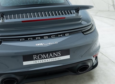 Porsche 911 Turbo S (992) 28