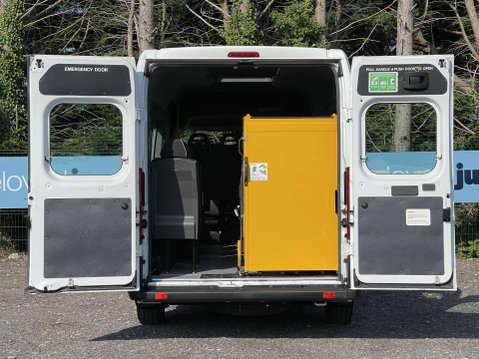 Peugeot Boxer 2.2 Boxer 440 17-SEAT Minibus Lite NON-D1 with Full width Ramp. E6 11