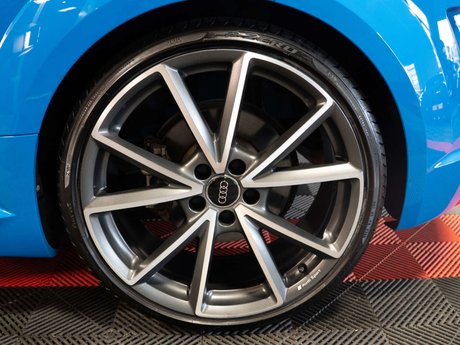 Audi TT 2.0 TT Black Edition 40 TFSI Semi-Auto 3dr 16