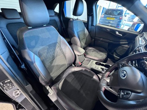 Ford Kuga 2.5h Duratec ST-Line X Edition CVT Euro 6 (s/s) 5dr 14