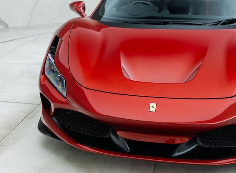 Ferrari F8 Spider 28