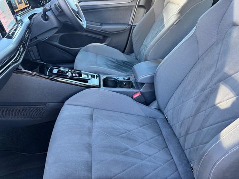 Volkswagen Golf STYLE ETSI DSG 36