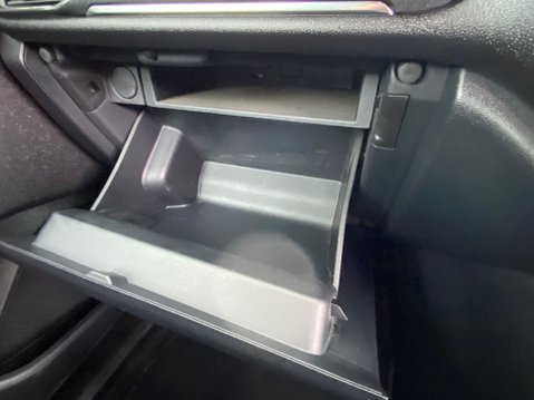 Ford Fiesta SPORT 29