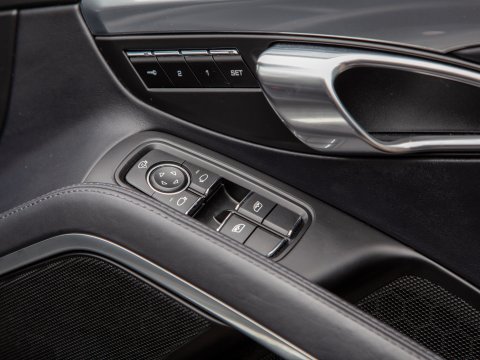 Porsche Boxster 24V S PDK 38