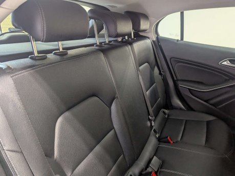 Mercedes-Benz GLA 1.6 GLA 200 Sport 5dr 49