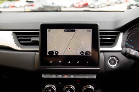 Renault Captur TECHNO E-TECH 25