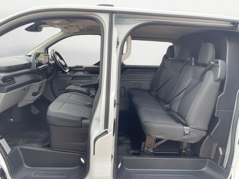 Ford Transit Custom 2.0 320 EcoBlue Limited Crew Van Auto L1 H1 Euro 6 (s/s) 5dr 16