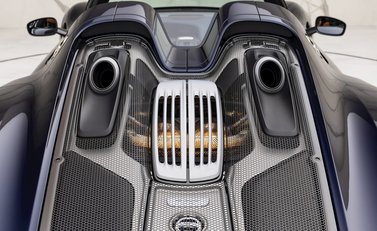 Porsche 918 Spyder Weissach 38