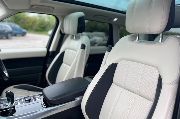 Land Rover Range Rover Sport HSE DYNAMIC AUTO P400e PETROL HYBRID PAN ROOF 28