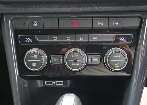 Volkswagen T-Roc 2.0 T-Roc SEL TSi 4Motion Semi-Auto 4WD 5dr 39