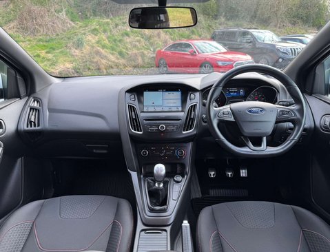Ford Focus 1.0 Focus ST-Line 5dr 11