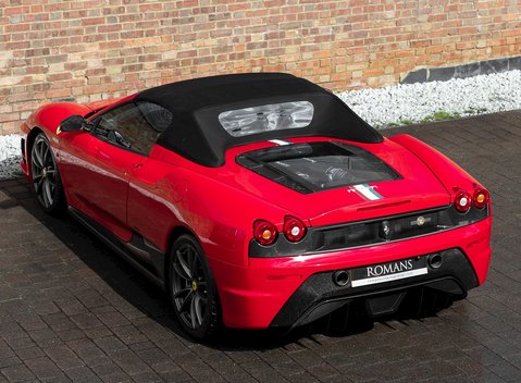 Ferrari 430 Scuderia Spider 16M 10