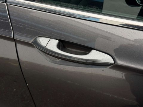 Ford Mondeo 2.0 TDCi Zetec Euro 6 (s/s) 5dr 24