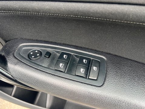 BMW 1 Series 1.5 118i Sport Euro 6 (s/s) 5dr 34