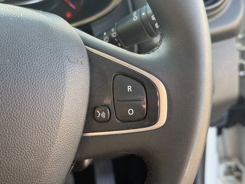 Renault Clio ICONIC TCE 13
