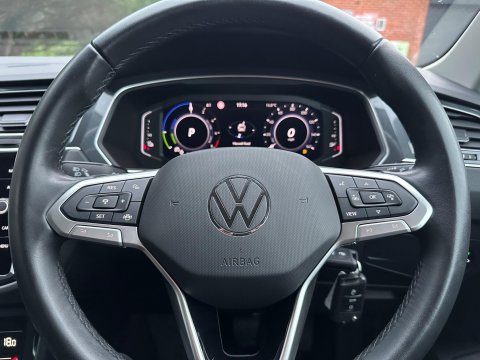 Volkswagen Tiguan 1.4 TSI 13kWh Life DSG Euro 6 (s/s) 5dr 20