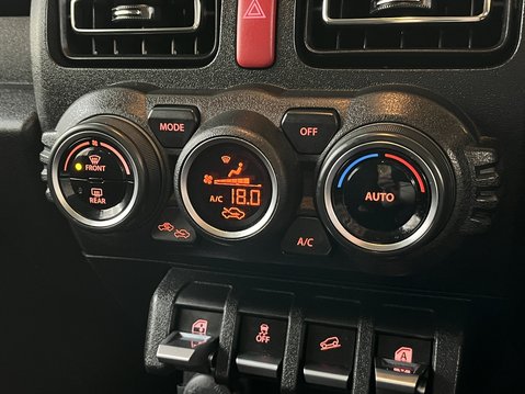 Suzuki Jimny 1.5 SZ5 ALLGRIP 3dr 25