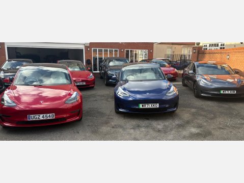Tesla Model 3 (Dual Motor) Performance Auto 4WDE 4dr (Performance Upgrade) 1