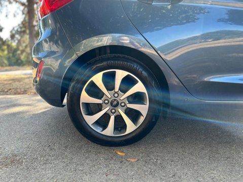 Ford Fiesta TREND 32