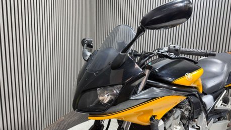 Yamaha FZS1000 FAZER 2002 HIGH MILES RUNNING PROJECT BIKE 1000CC TOURER 21